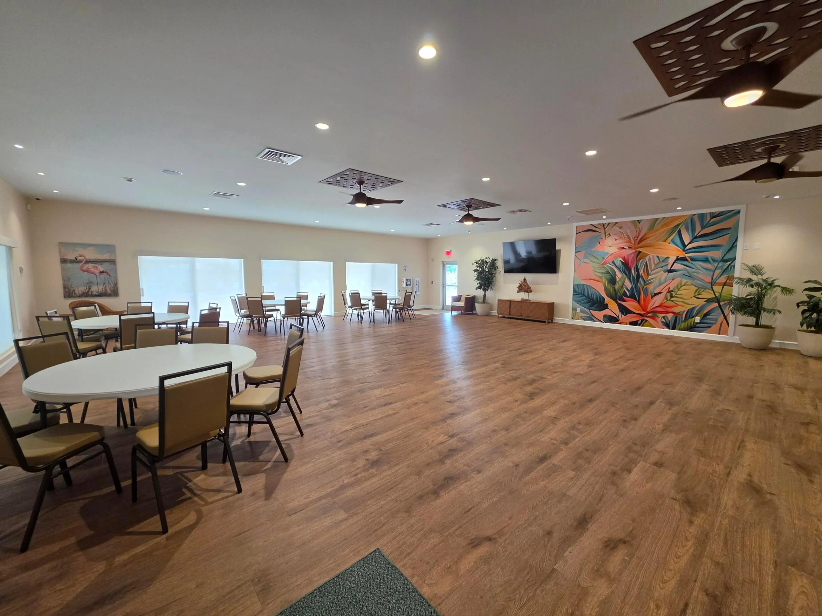 Perfect for entertainment and meetings