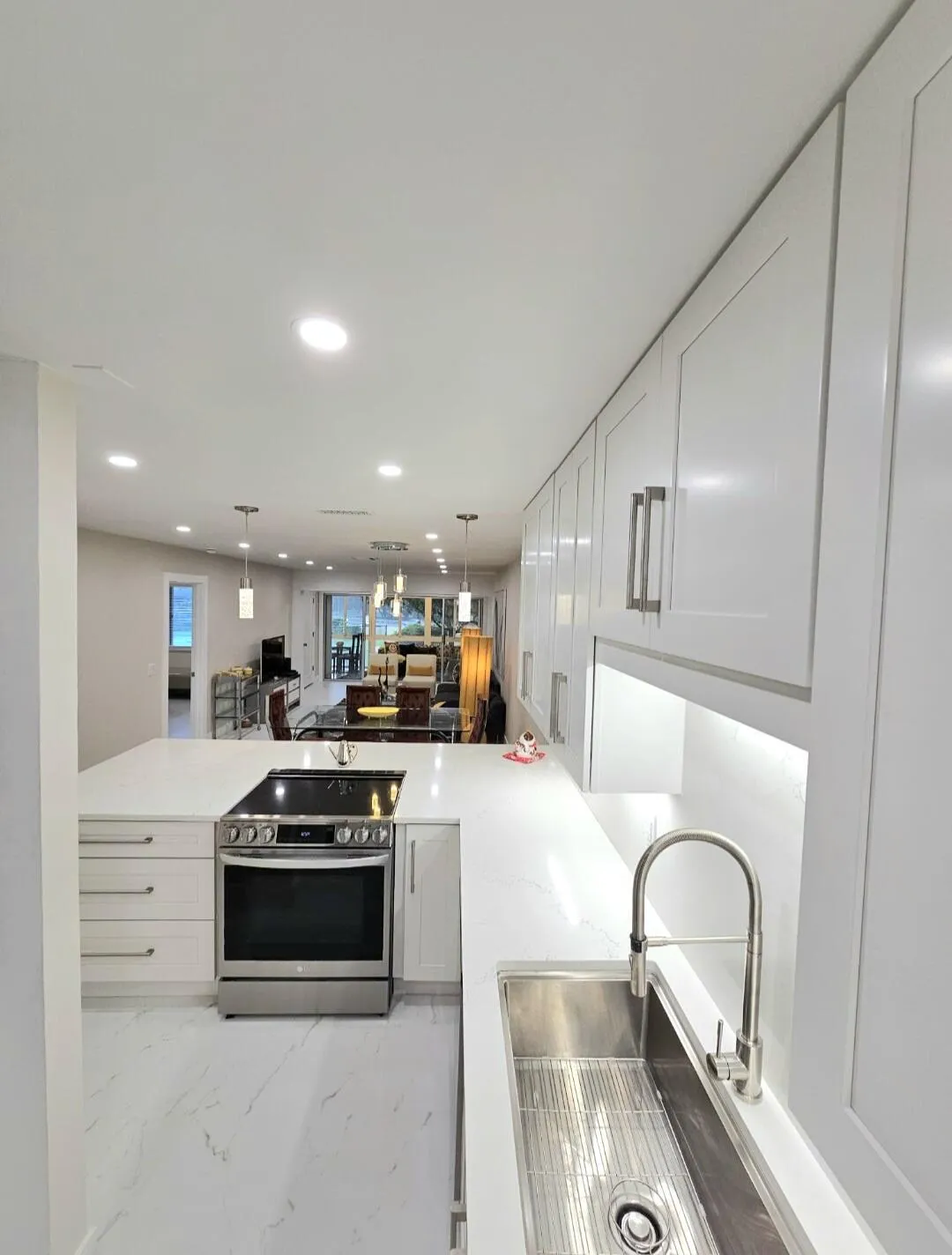Designer Gourmet Kitchen