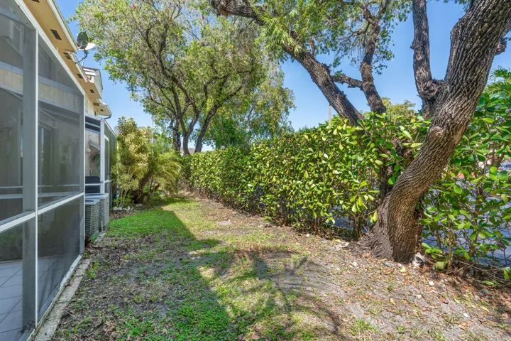 32-web-or-mls-7107 Woodmont Way, Tamarac