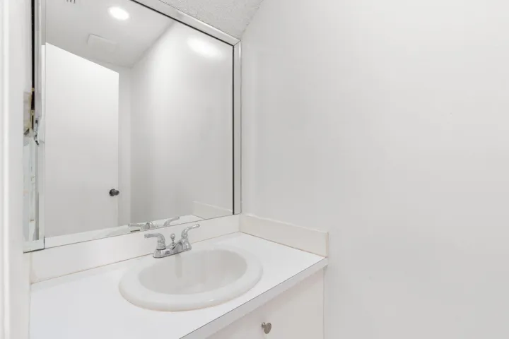 5-web-or-mls-7107 Woodmont Way, Tamarac,