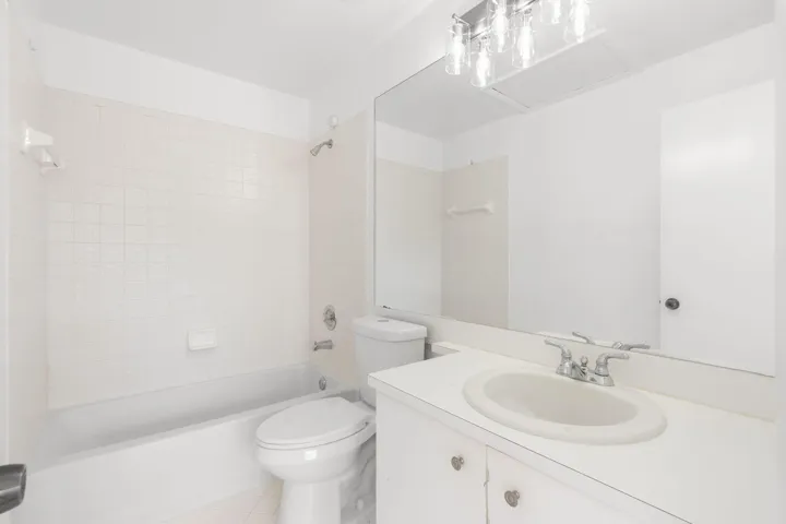 20-web-or-mls-7107 Woodmont Way, Tamarac