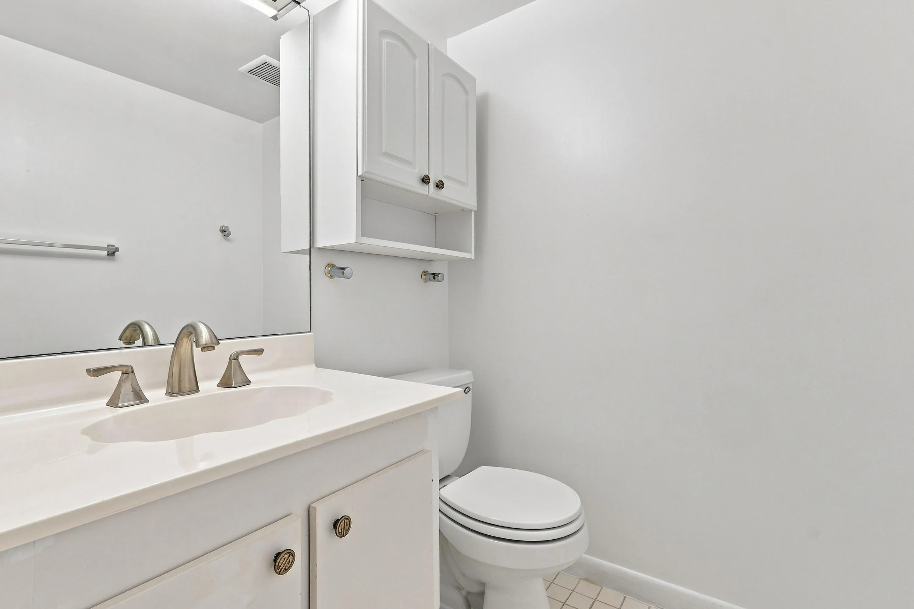 Half Bath/Powder Room