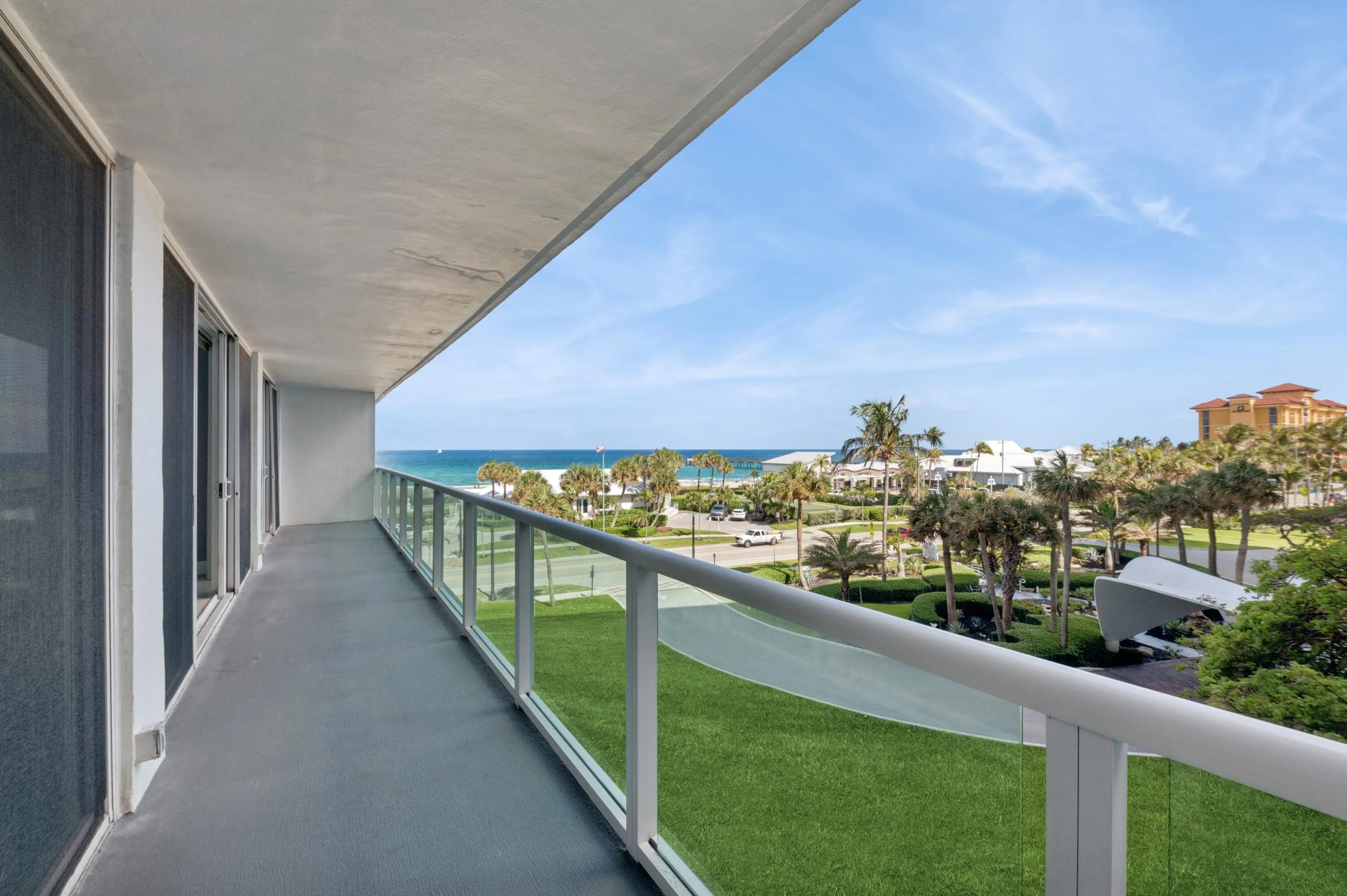 520 balcony