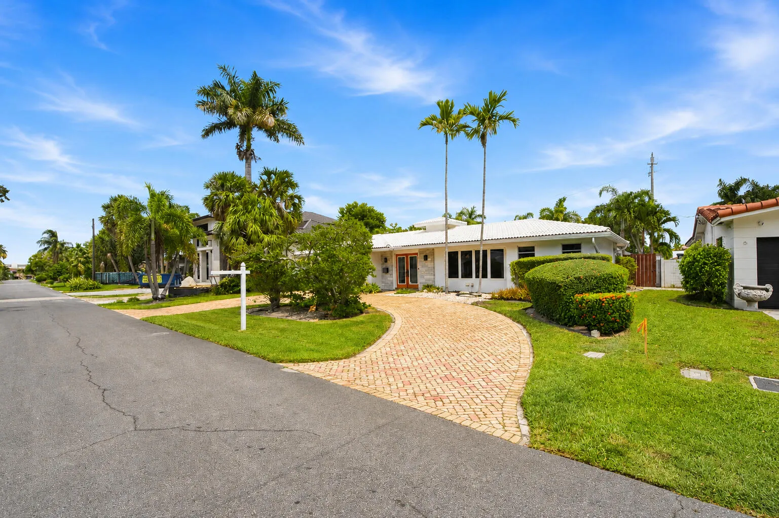 4710 NE 27th-0006