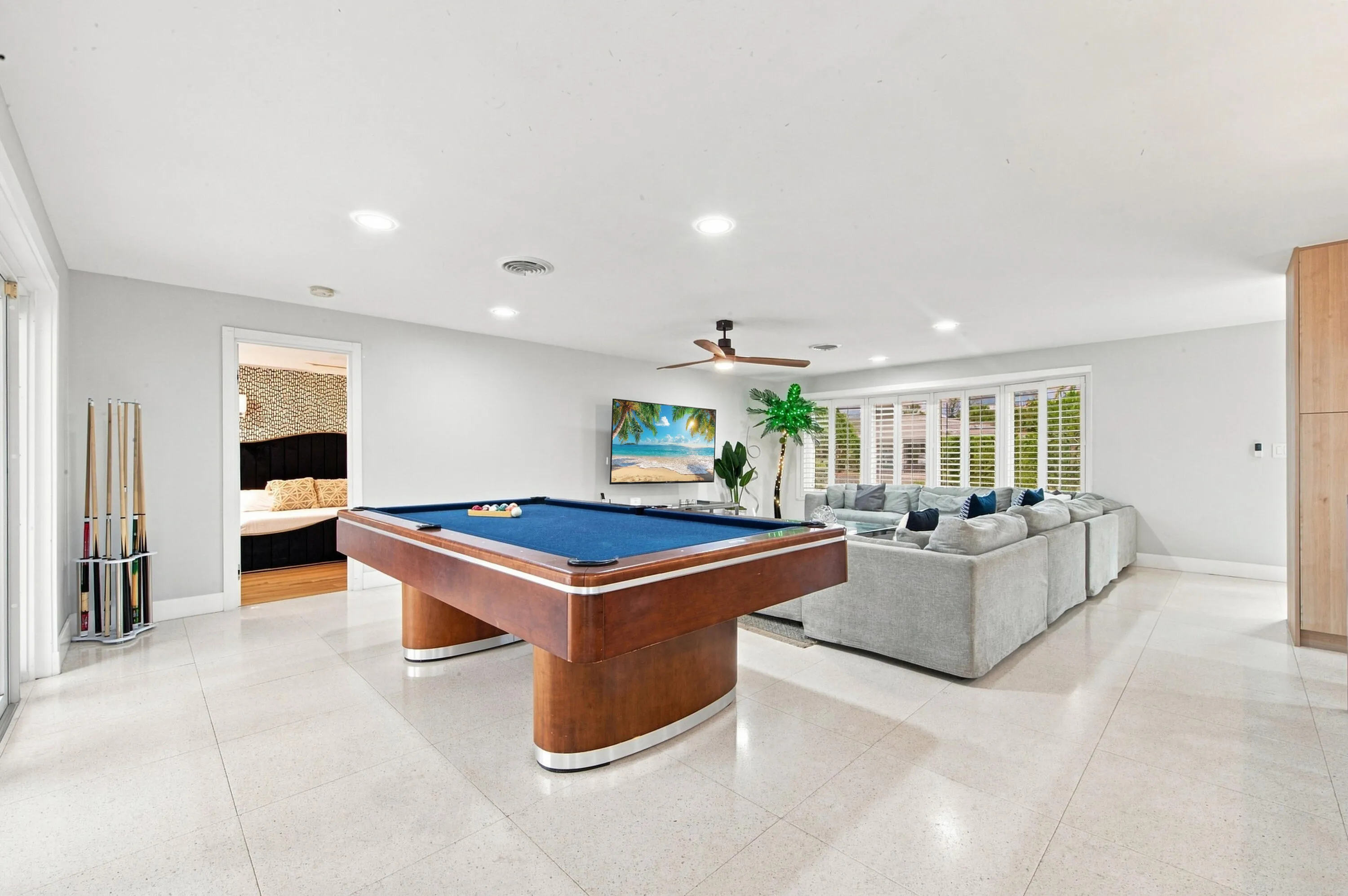 4710 NE 27th-0015