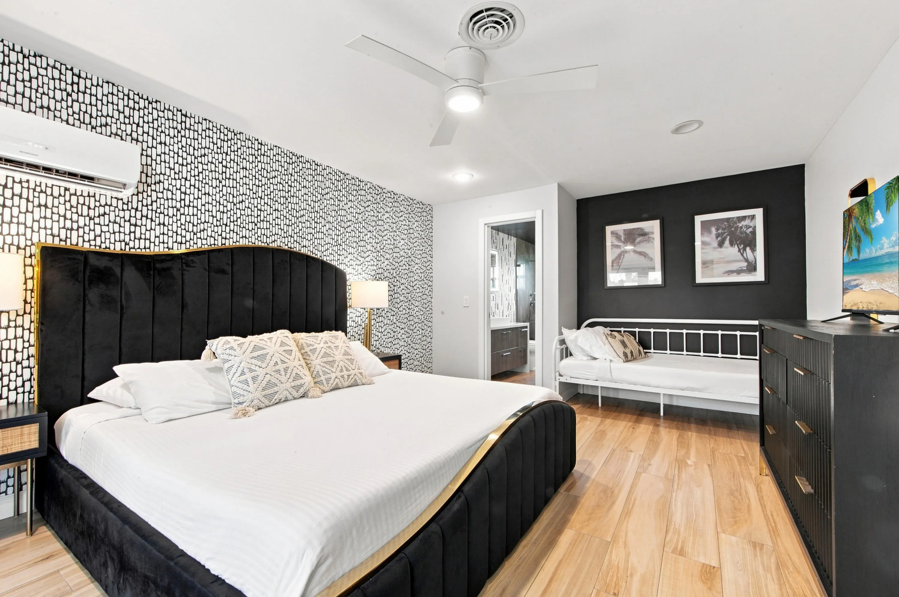 4710 NE 27th-0030