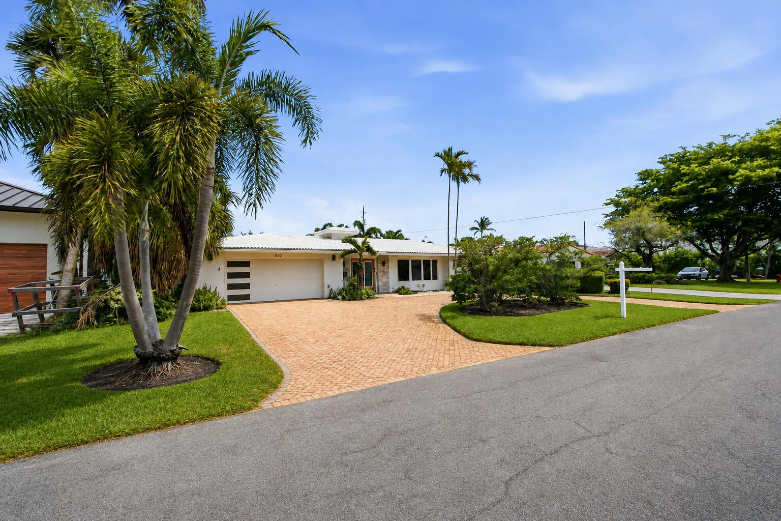 4710 NE 27th-0003