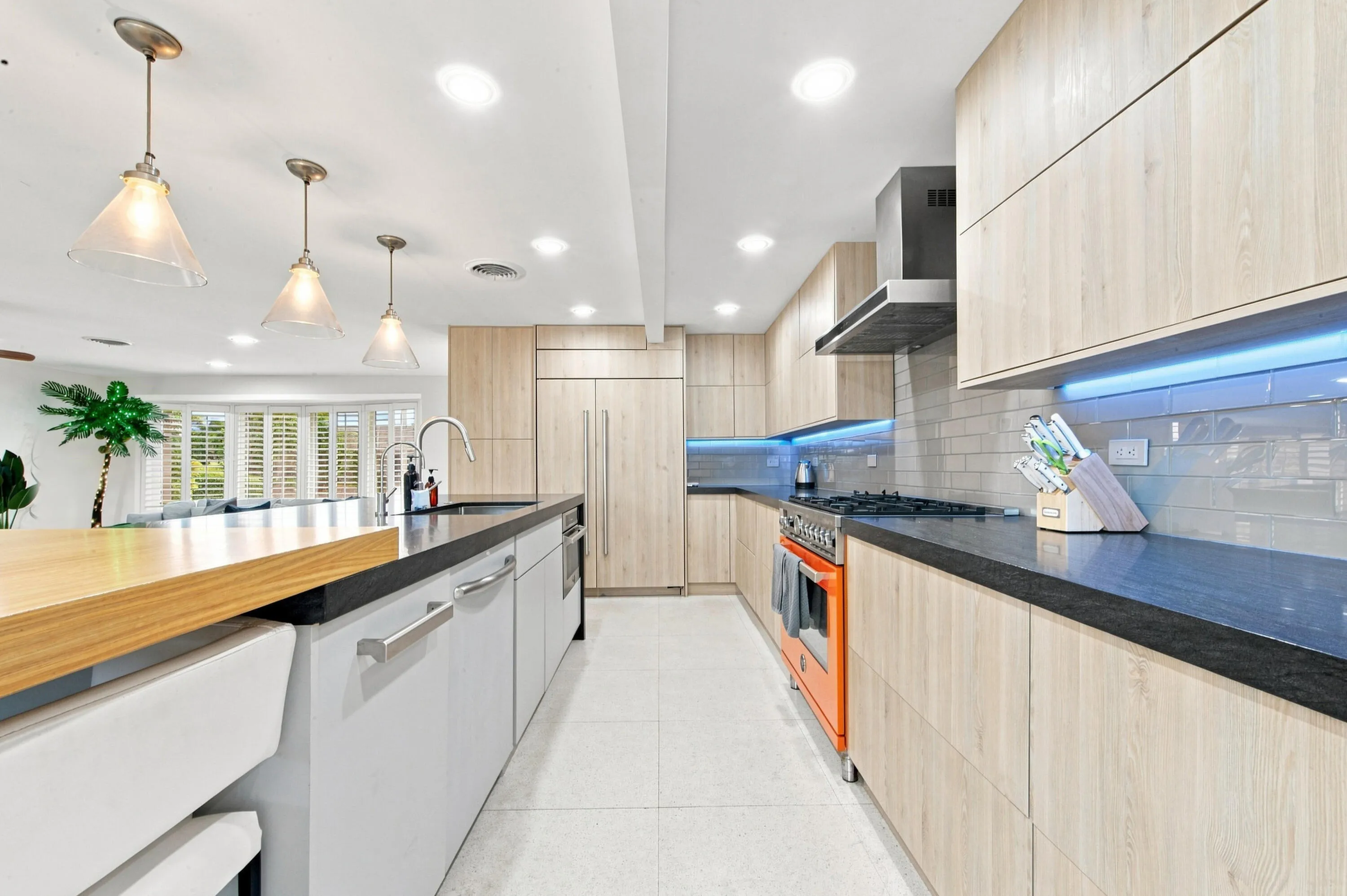 4710 NE 27th-0020