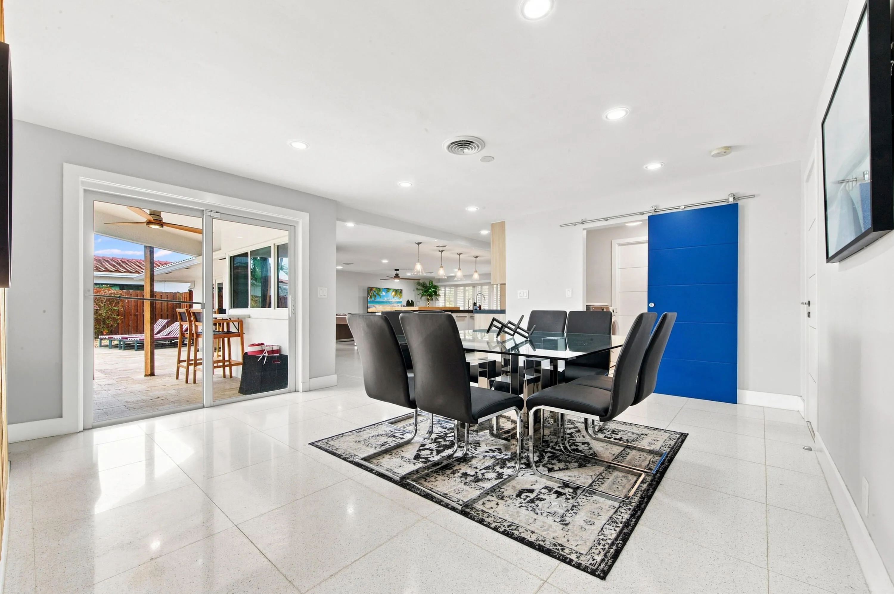 4710 NE 27th-0028