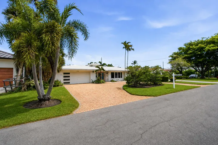 4710 NE 27th-0003