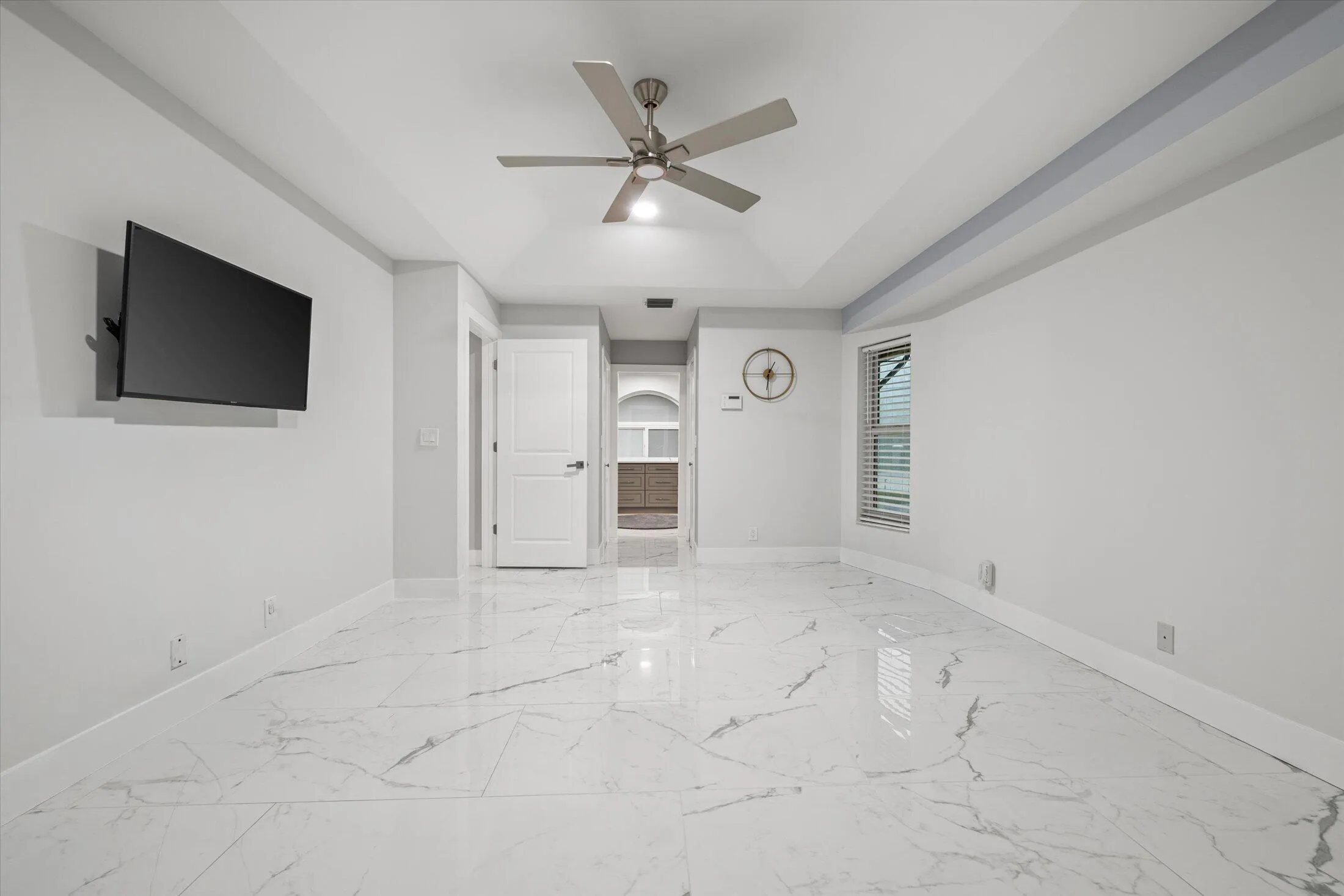 24-12038 Key Lime Blvd-2
