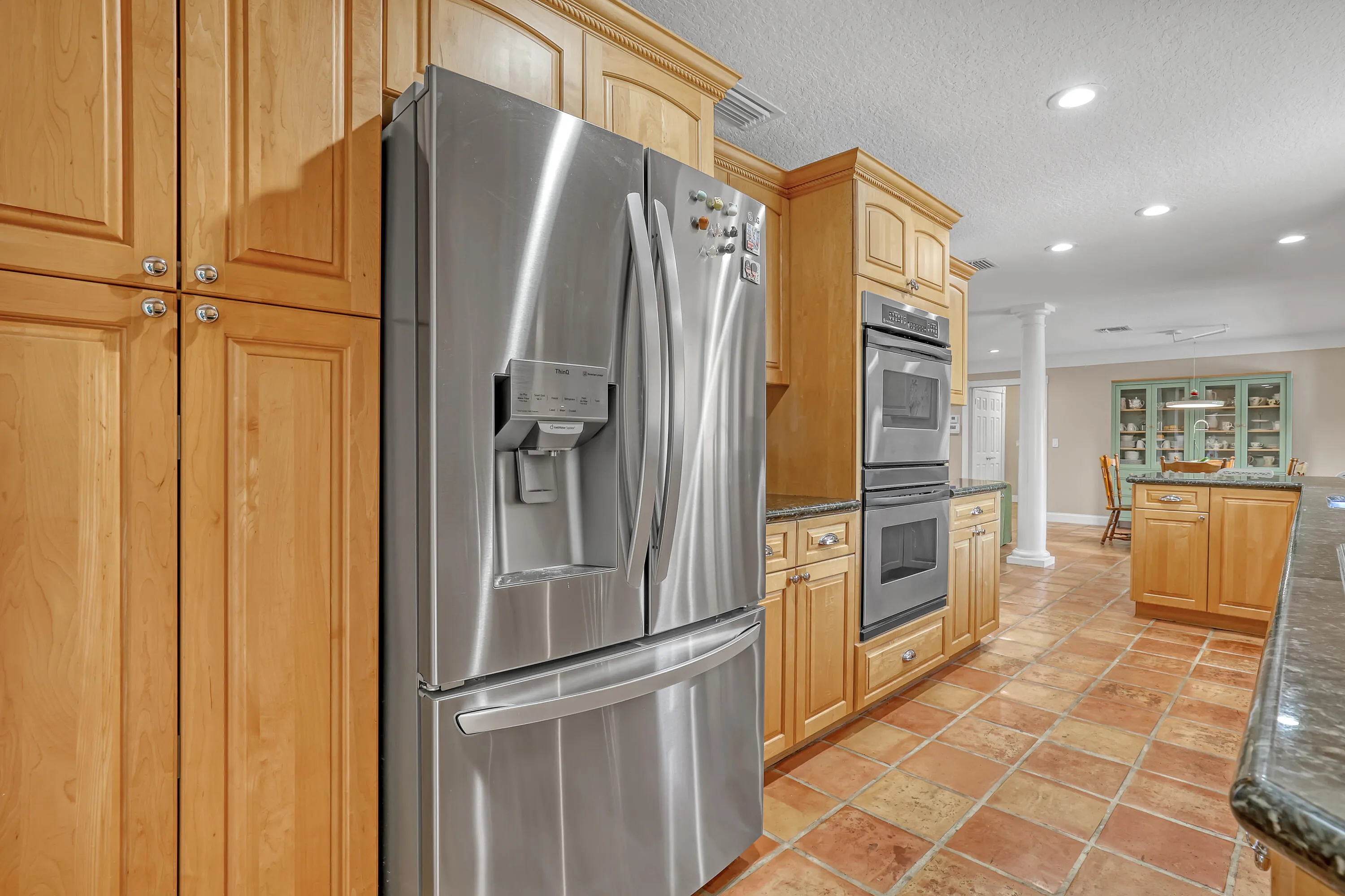 2100 NE 30th (20)