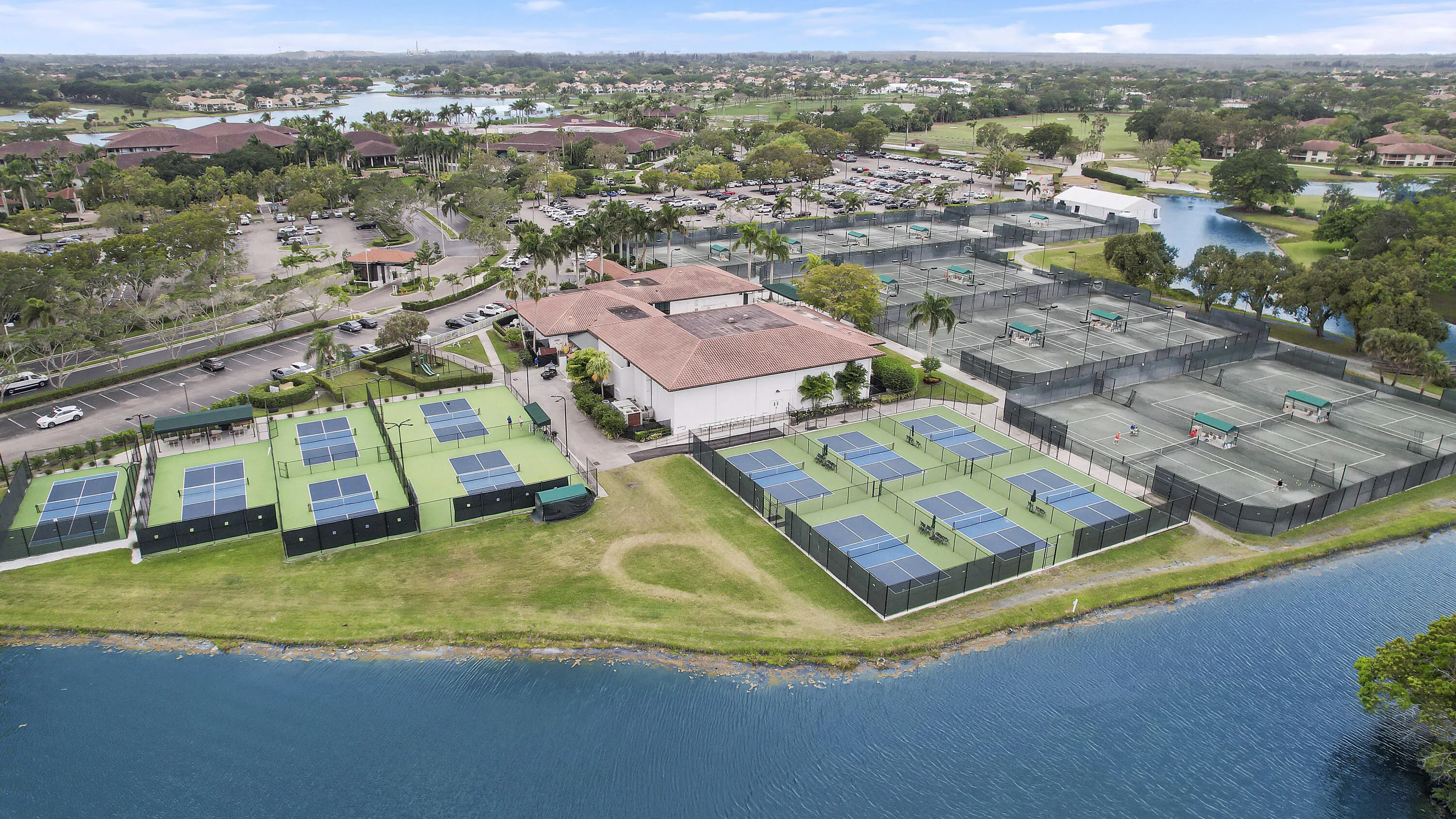 Clubhouse Pickleball & Tennis Courts