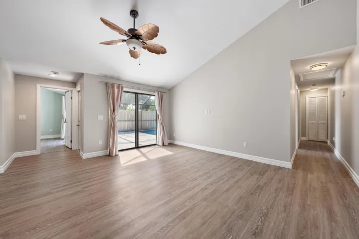 5896 Golden Eagle Cir-7