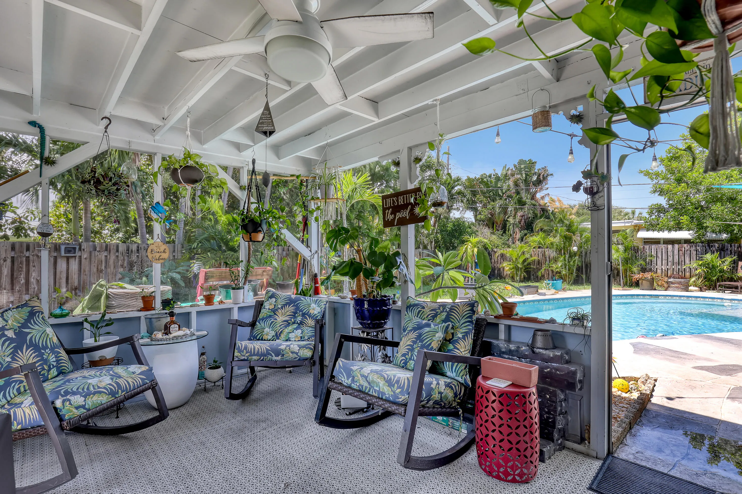 937 W Duval (27)