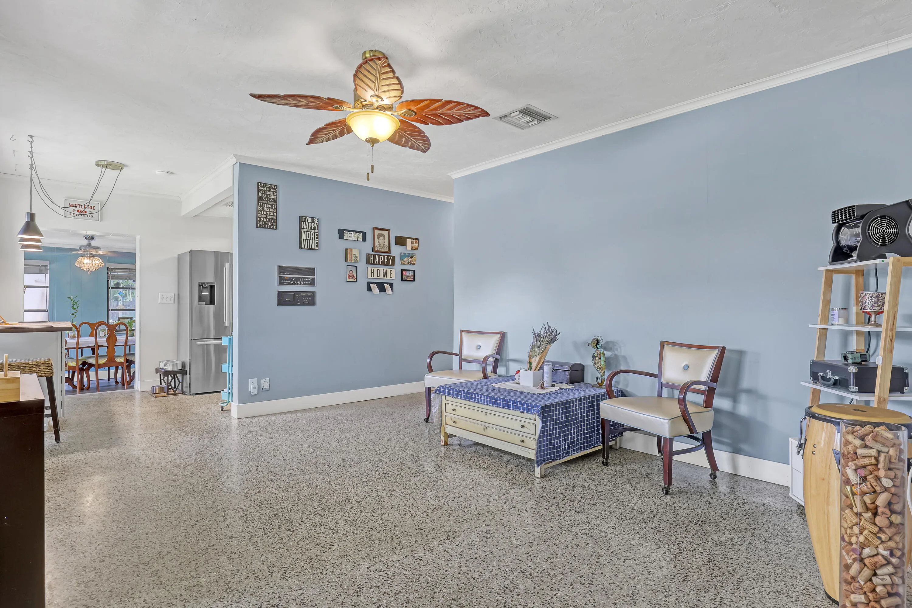 937 W Duval (6)