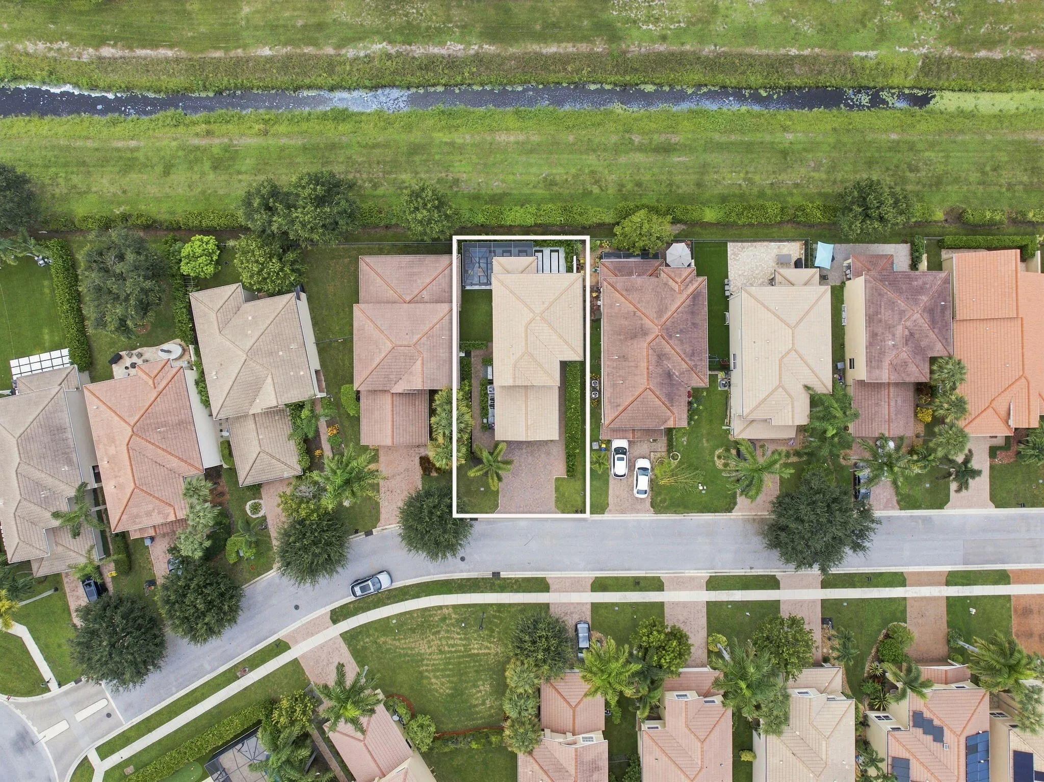 2-web-or-mls-7830-jewelwood-dr