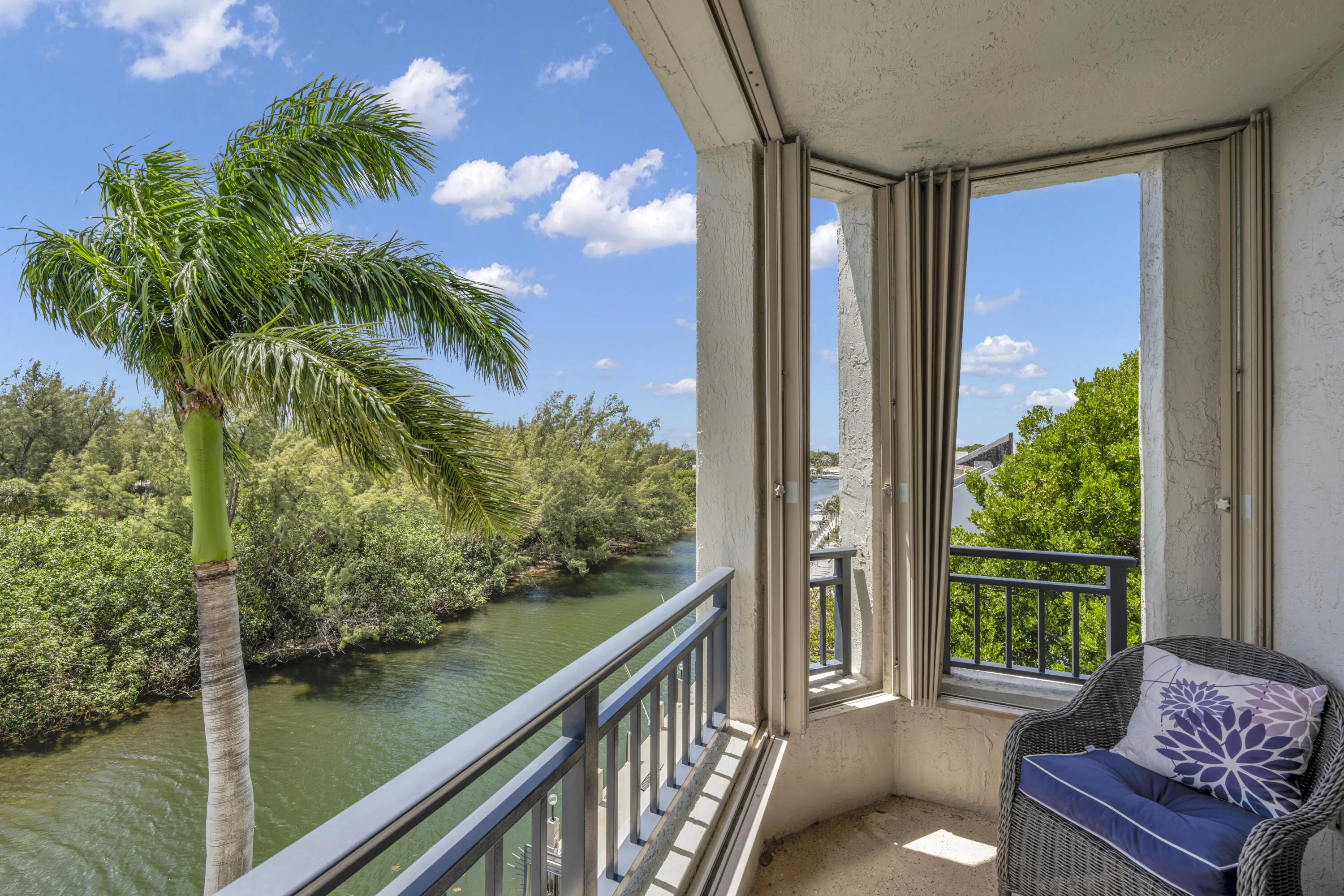 TERRACE VIEW
