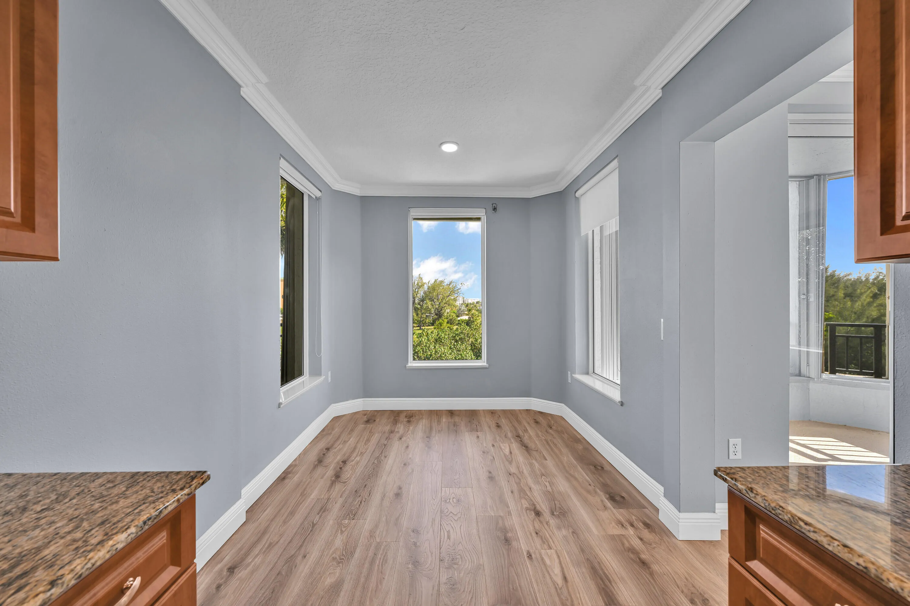2880 NE 14th Street Causeway Unit 413 00