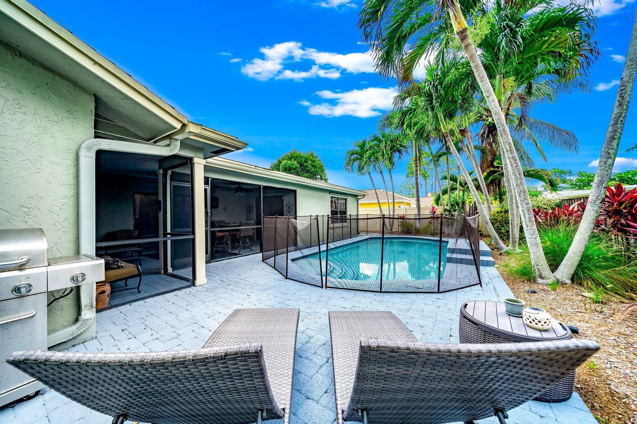 44-web-or-mls-JOY07779