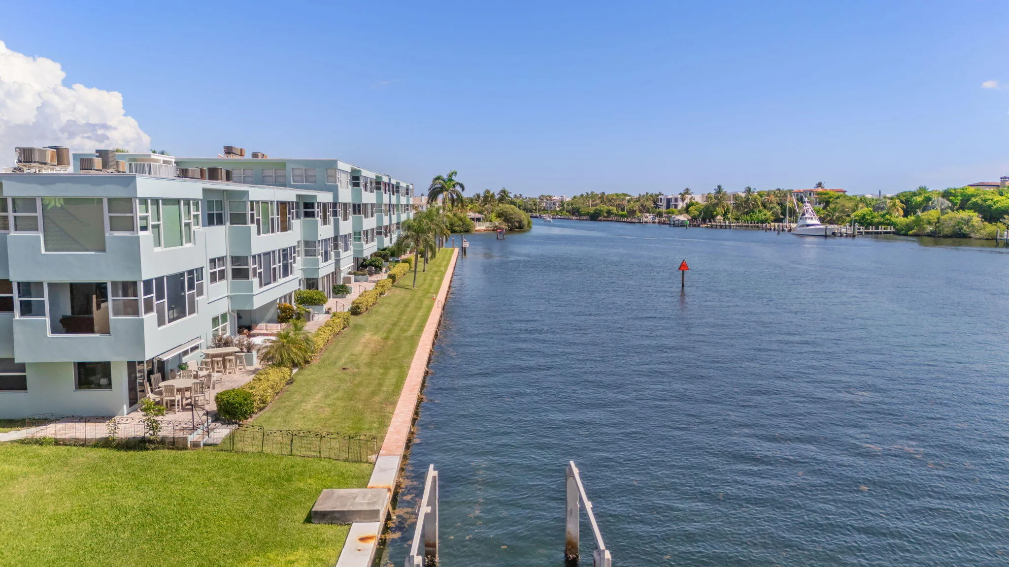 35-web-or-mls-2758 NE 30th Ave, Lighthou
