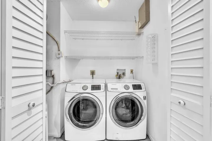 WASHER & DRYER