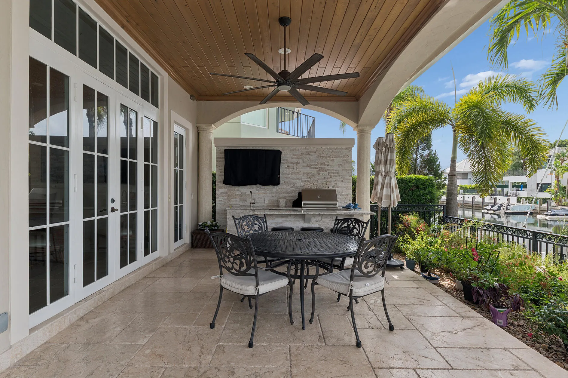 Summer Kitchen