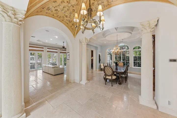 Dining Room Entry