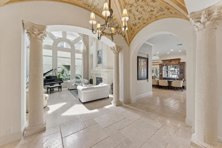 Great Room Entry