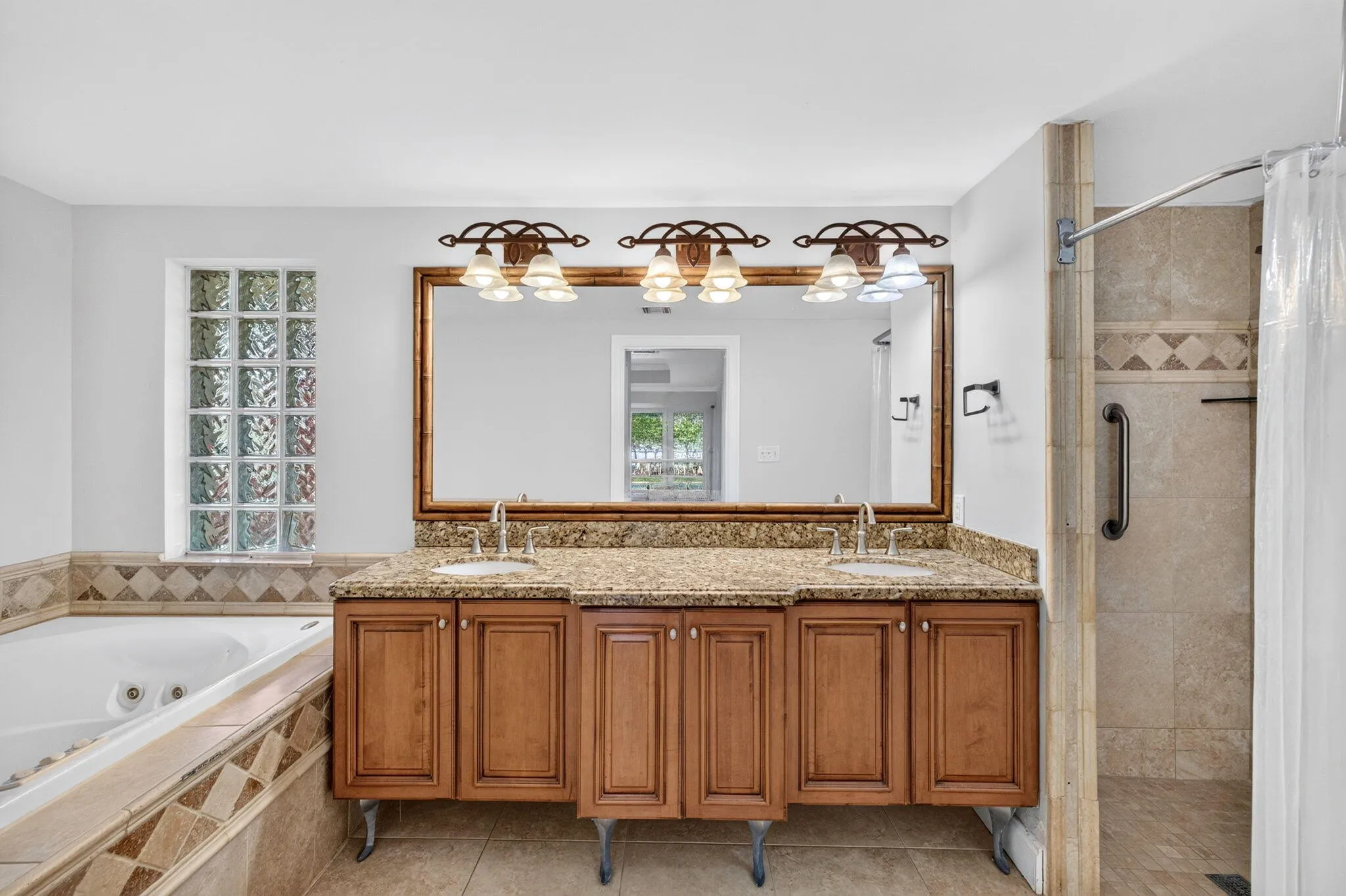 31-web-or-mls-699A8727