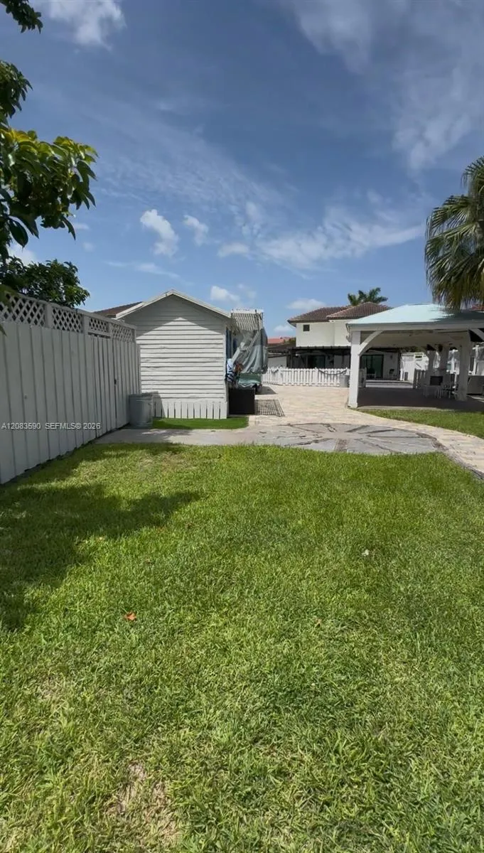 Property photo 25
