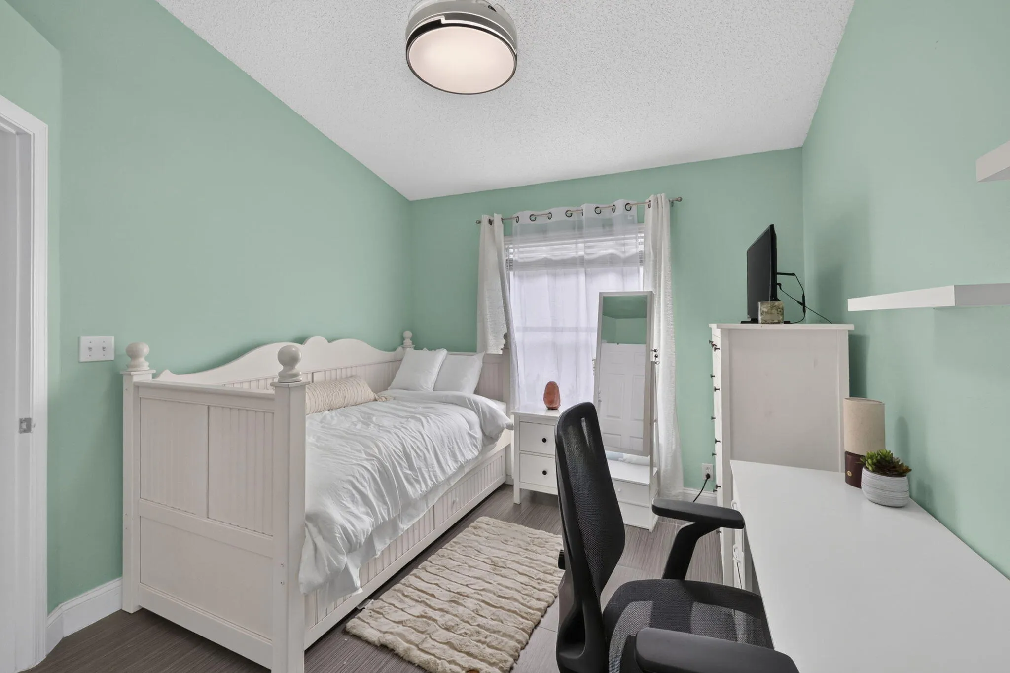 25-web-or-mls-BS1A1036