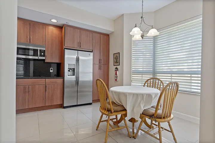 16100 Emerald Estates dr - 539