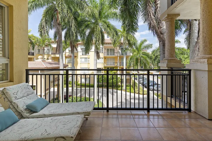 16100 Emerald Estates dr - 568
