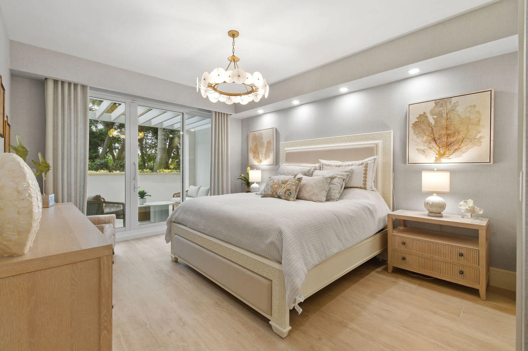 2nd master bedroom with entrance to terrace