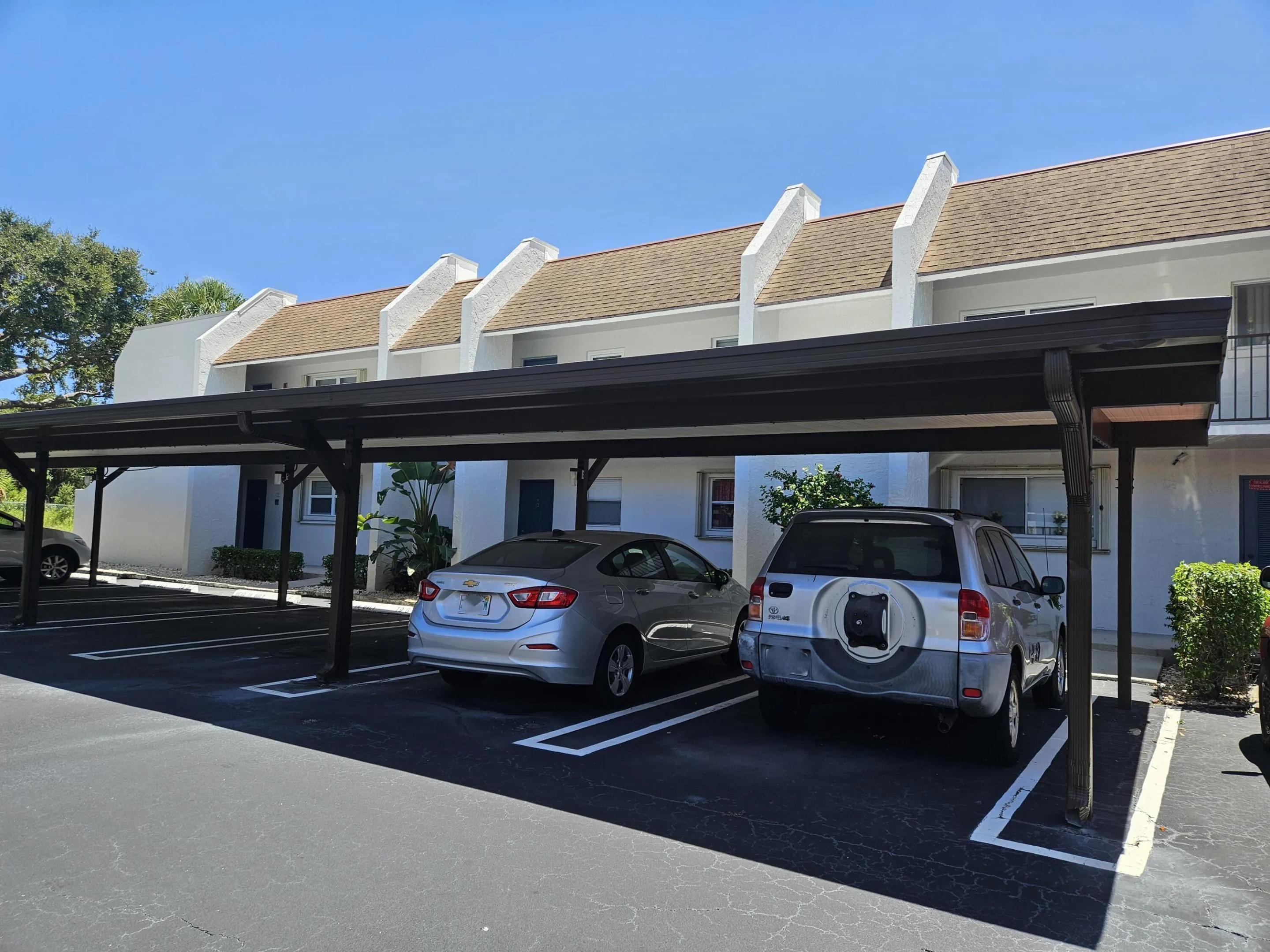 2935 SW 22 - Photo 2