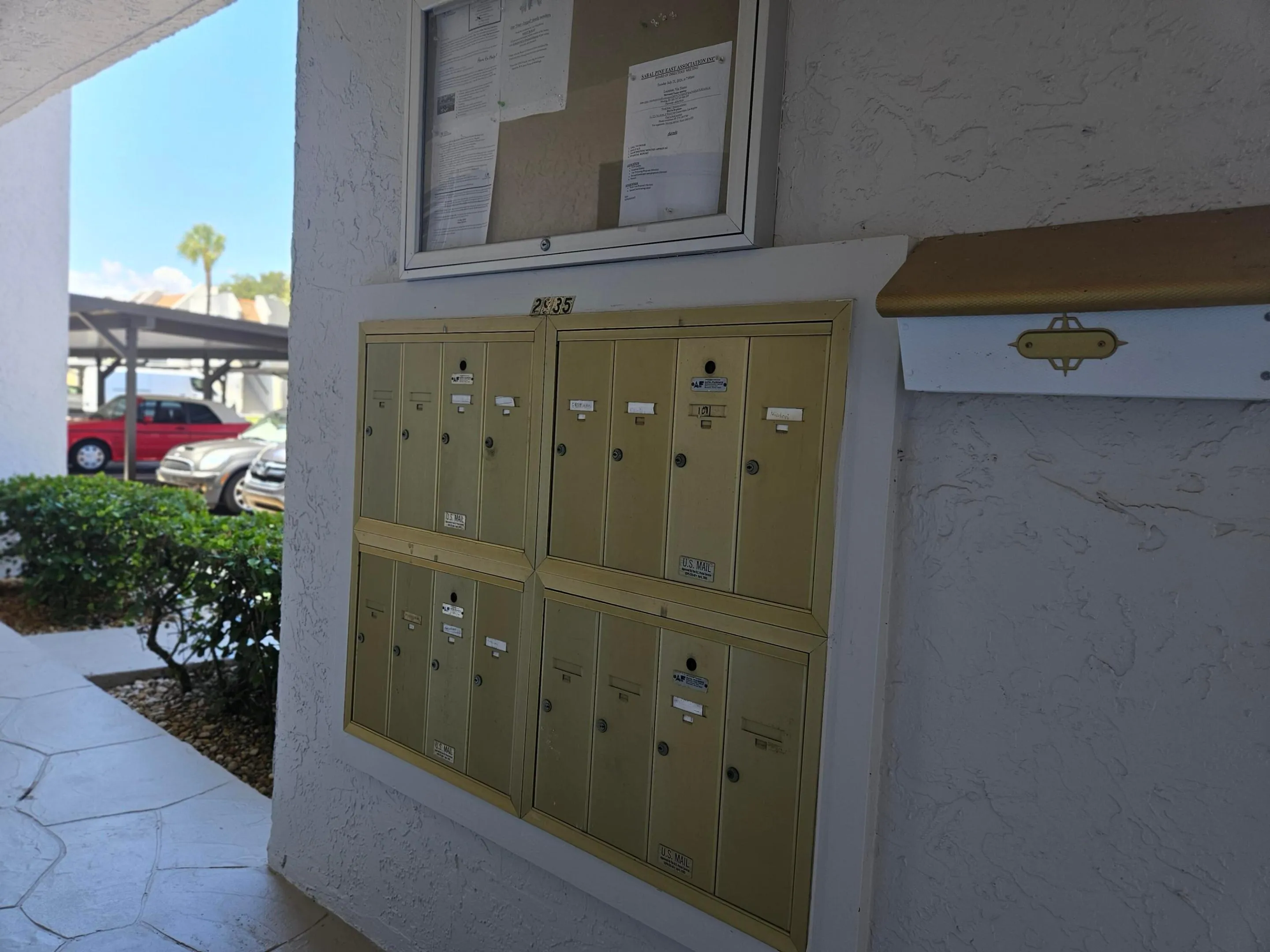 MAIL BOX
