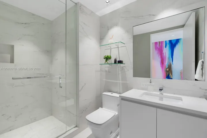 Bath #3 - Junior Suite