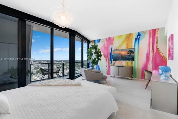 Bed #3 - Junior Suite