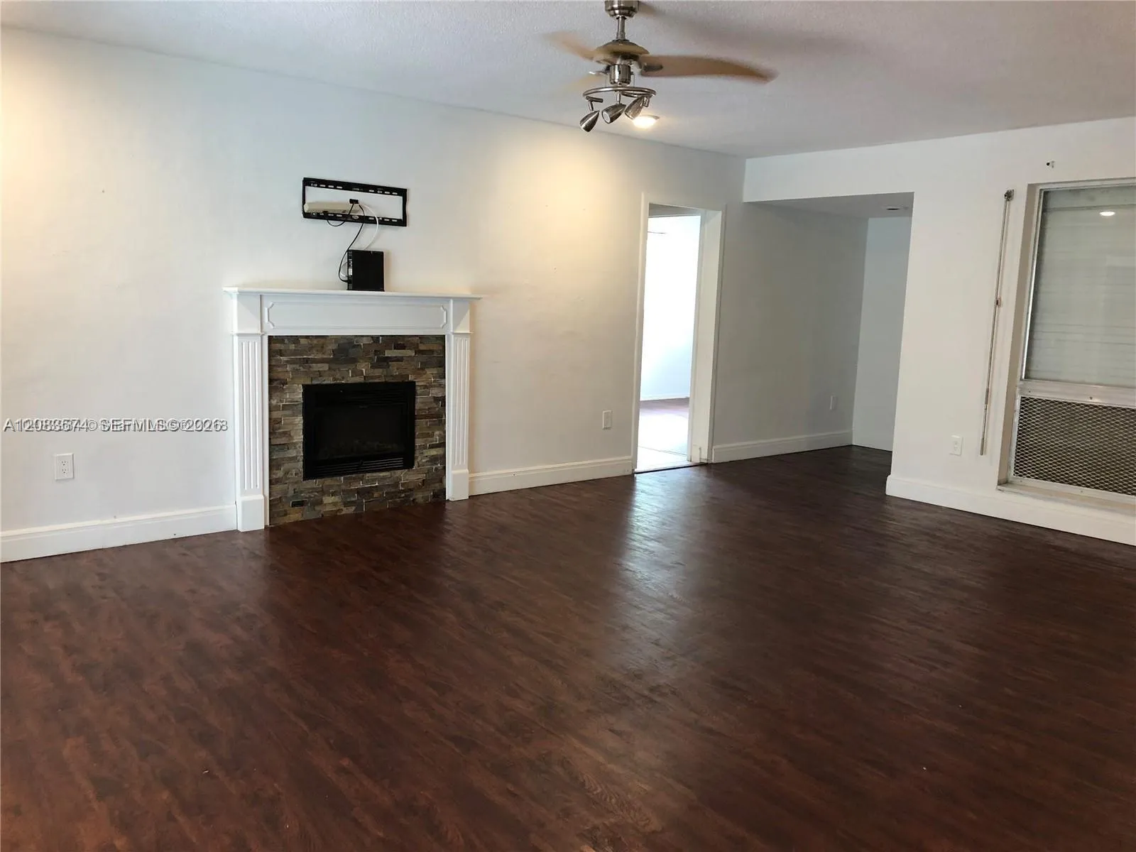 Charming Electric Fireplace, Real Wood Floors!