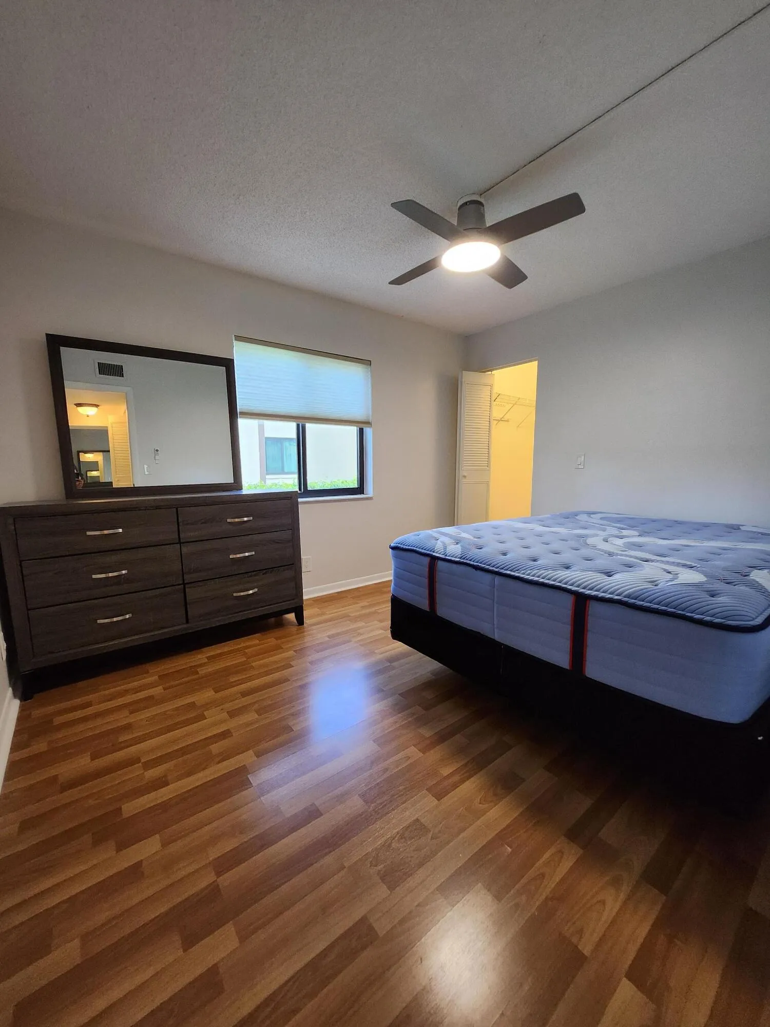 2nd bedroom with incluted furniture