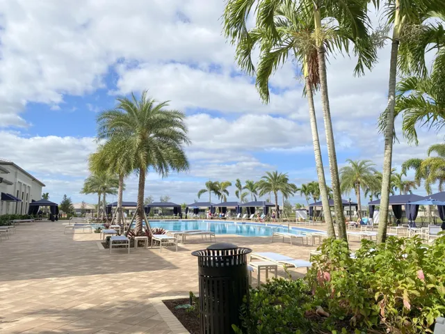 VALENCIA CAY