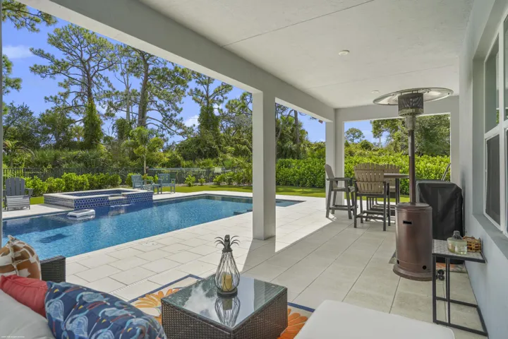 194 SW Pomeroy St 041