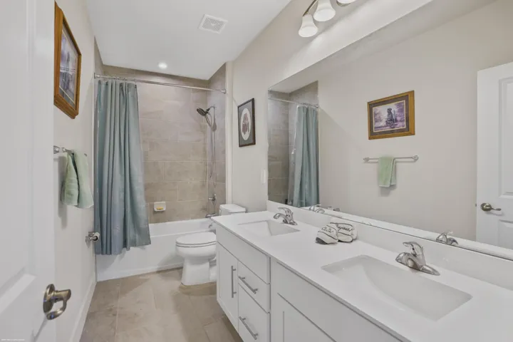 194 SW Pomeroy St 033