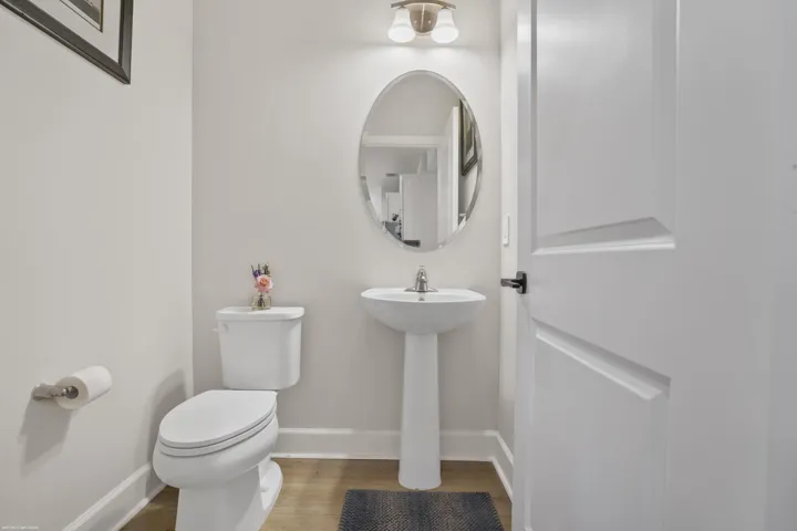 194 SW Pomeroy St 025