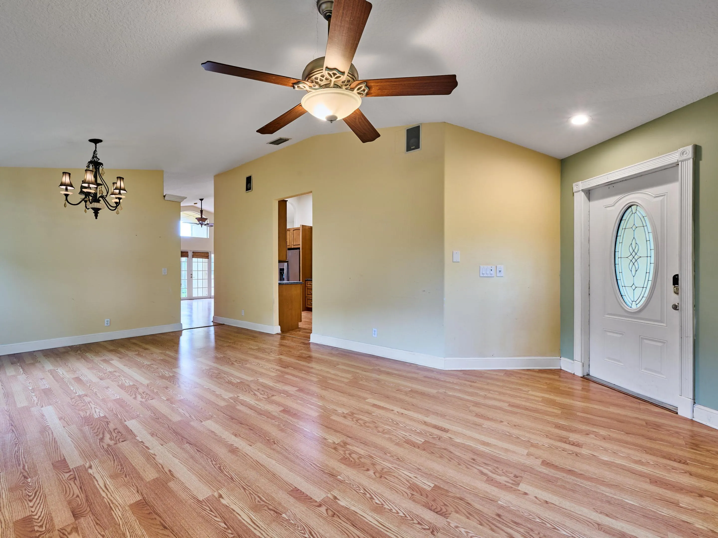 Living Room/Dining Room
