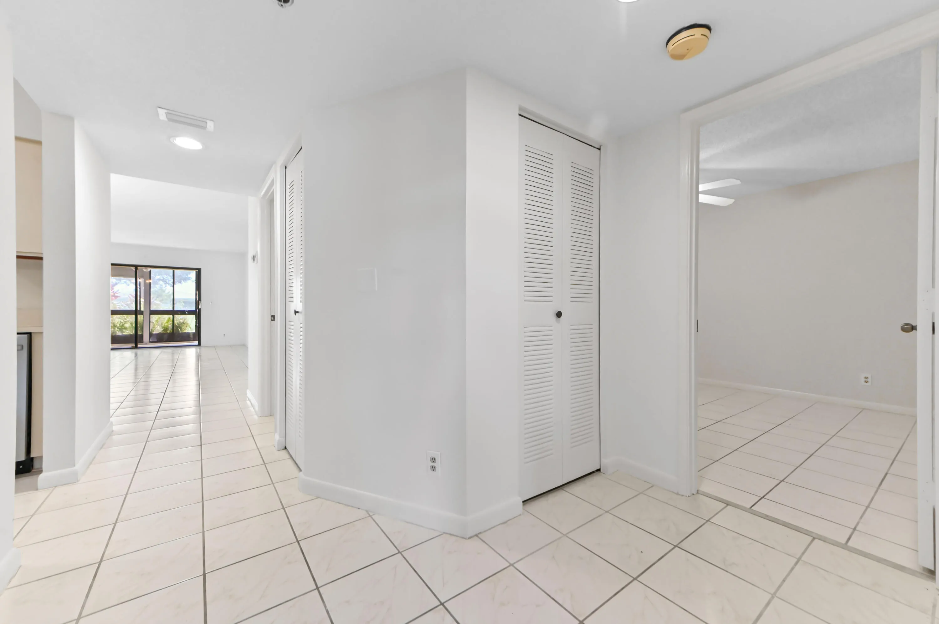 05 Hallway 01
