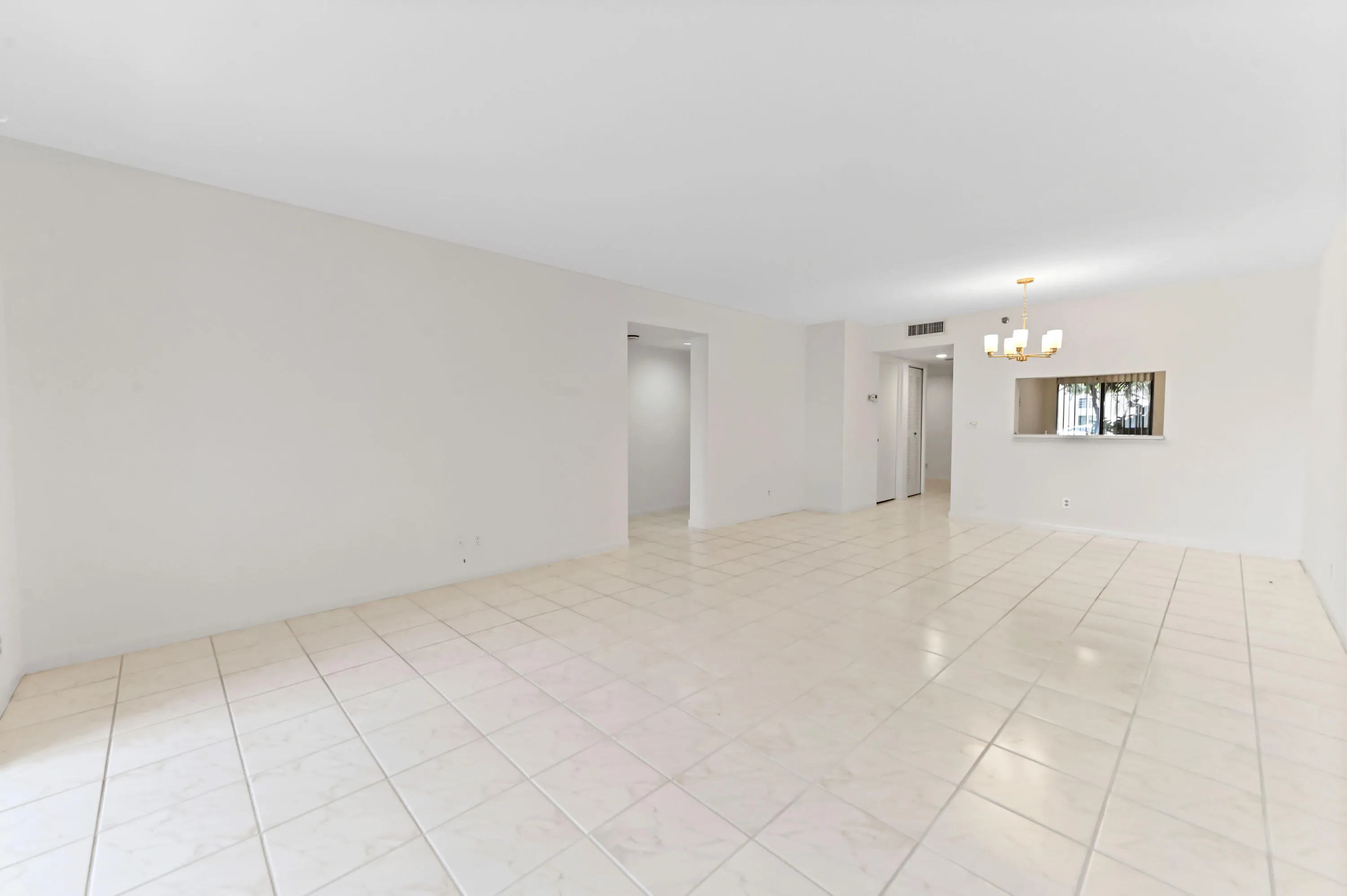 13 living room 02