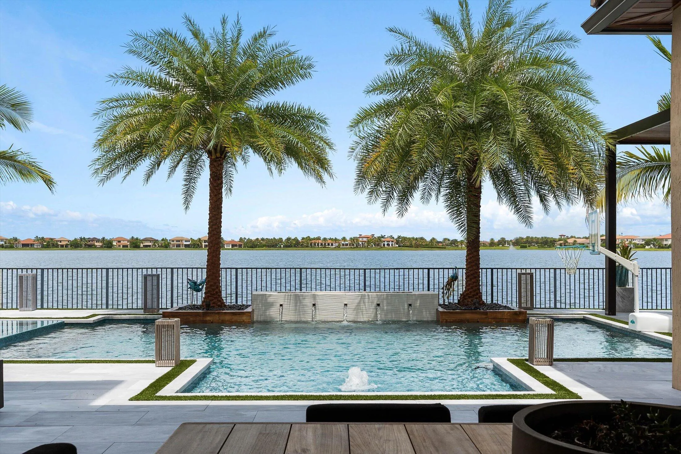 034-8590 W Parkland Bay Trail, Parkland-