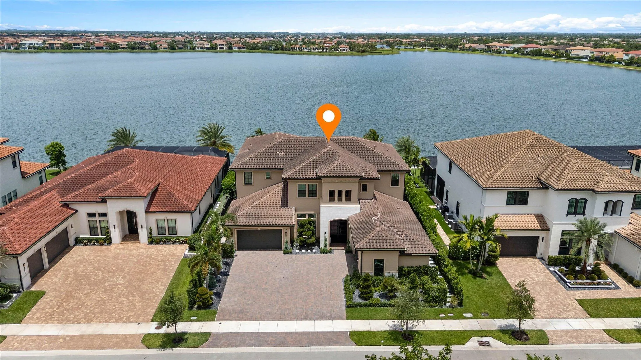 078-8590 W Parkland Bay Trail, Parkland-